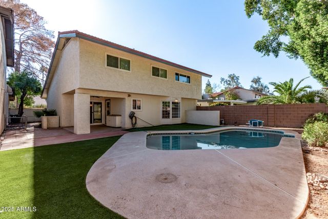 1518 E CANDLESTICK Drive, Tempe, AZ 85283