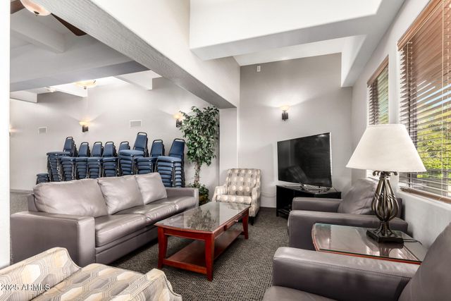 1518 E CANDLESTICK Drive, Tempe, AZ 85283