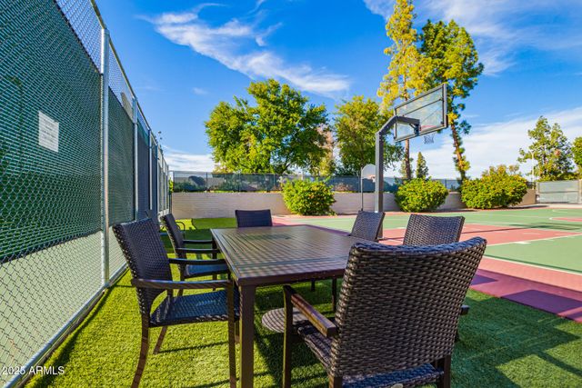 1518 E CANDLESTICK Drive, Tempe, AZ 85283