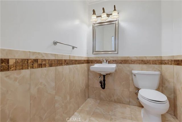 350 Bethany Road, Burbank, CA 91504