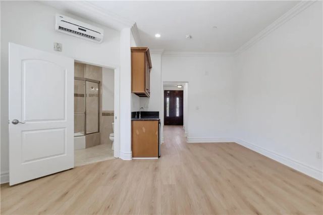 350 Bethany Road, Burbank, CA 91504