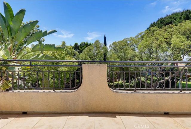 350 Bethany Road, Burbank, CA 91504