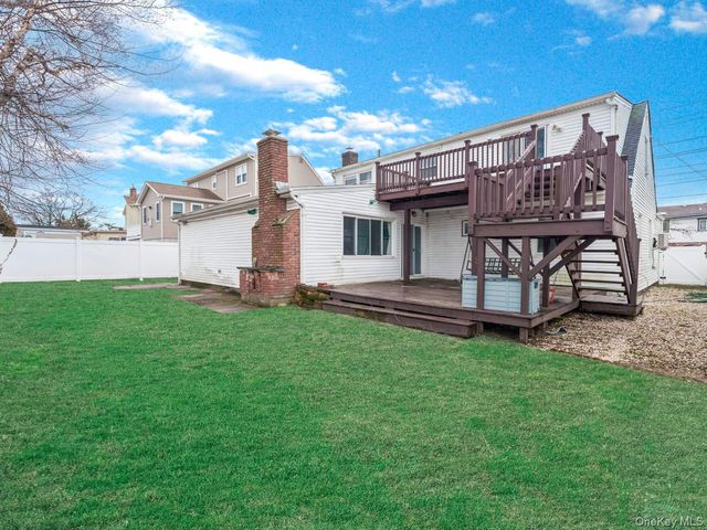 626 Pearl Street, Oceanside, NY 11572