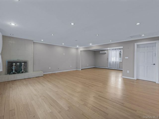 626 Pearl Street, Oceanside, NY 11572