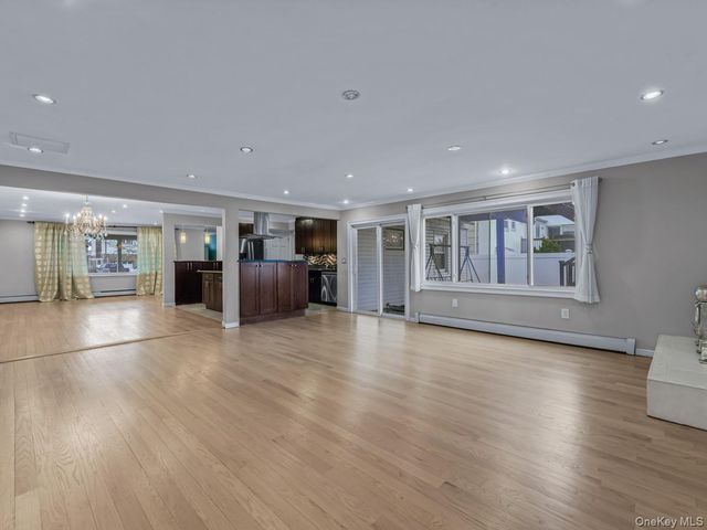 626 Pearl Street, Oceanside, NY 11572