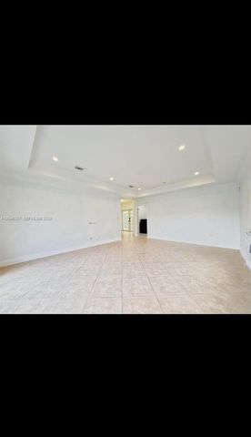 449 SE 31st Ave, Homestead, FL 33033