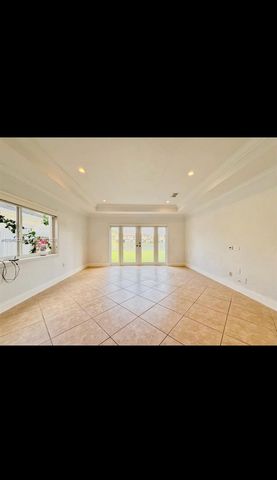 449 SE 31st Ave, Homestead, FL 33033