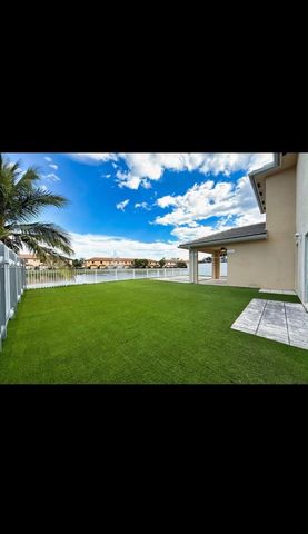 449 SE 31st Ave, Homestead, FL 33033