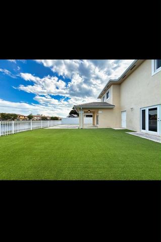 449 SE 31st Ave, Homestead, FL 33033