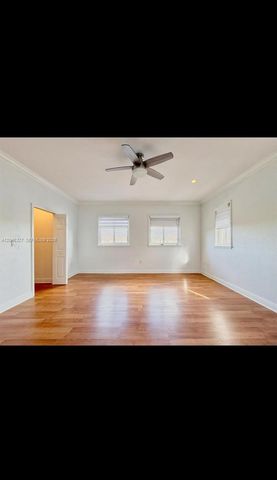 449 SE 31st Ave, Homestead, FL 33033