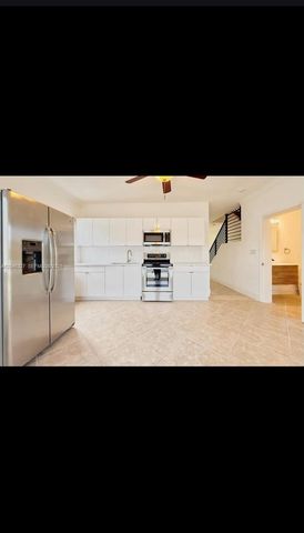 449 SE 31st Ave, Homestead, FL 33033