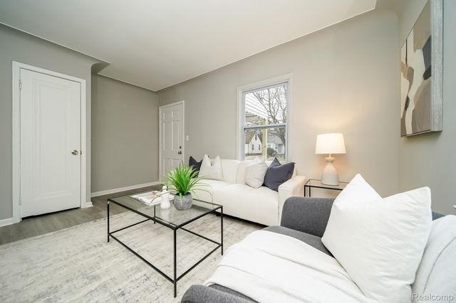 14685 Agnes Avenue, Eastpointe, MI 48021