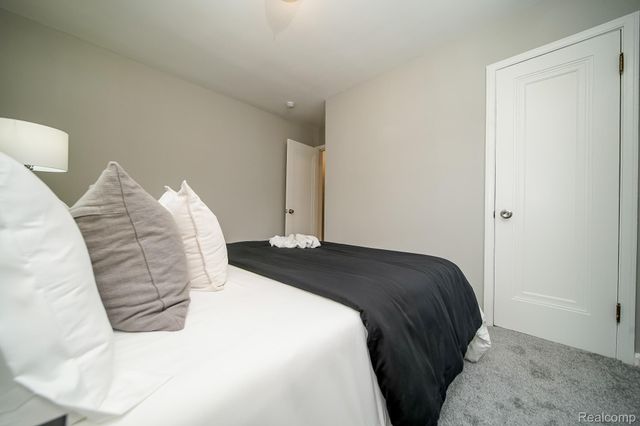 14685 Agnes Avenue, Eastpointe, MI 48021