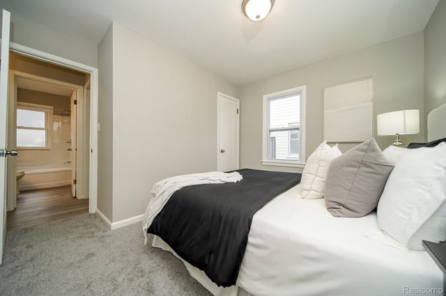 14685 Agnes Avenue, Eastpointe, MI 48021