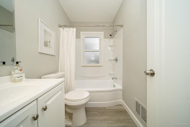 14685 Agnes Avenue, Eastpointe, MI 48021