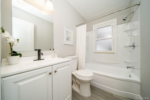 14685 Agnes Avenue, Eastpointe, MI 48021