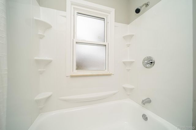 14685 Agnes Avenue, Eastpointe, MI 48021