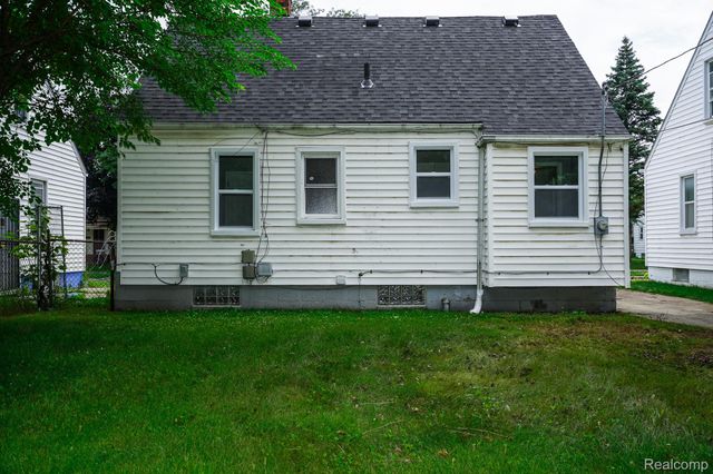 14685 Agnes Avenue, Eastpointe, MI 48021