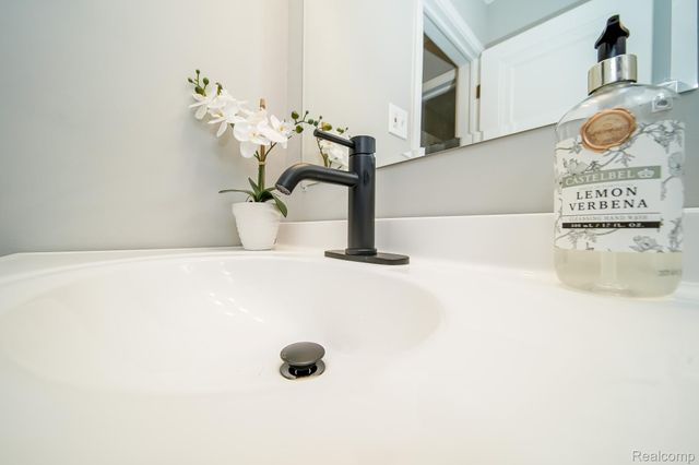 14685 Agnes Avenue, Eastpointe, MI 48021