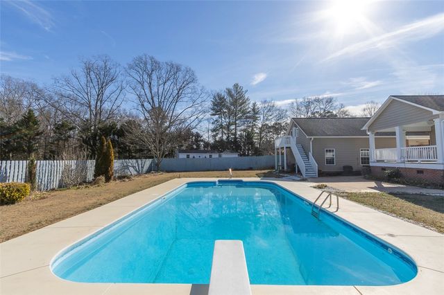 211 Philwood Drive, Williamston, SC 29697