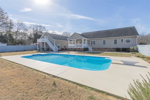 211 Philwood Drive, Williamston, SC 29697