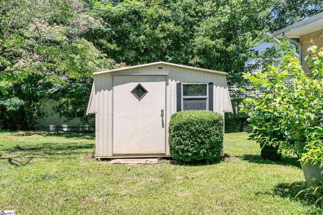 204 Parkdale Drive, Greenville, SC 29611