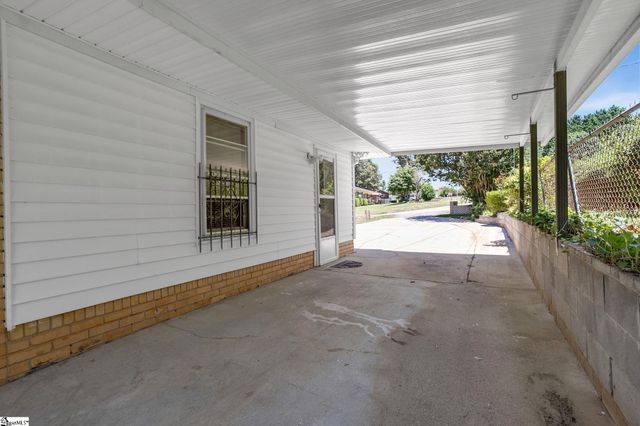 204 Parkdale Drive, Greenville, SC 29611