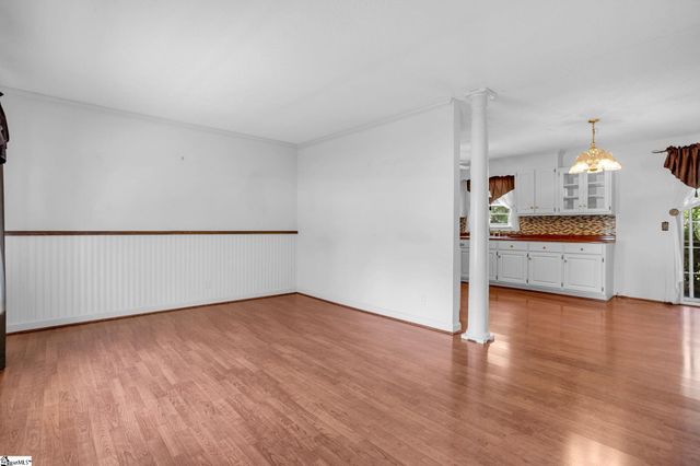 204 Parkdale Drive, Greenville, SC 29611