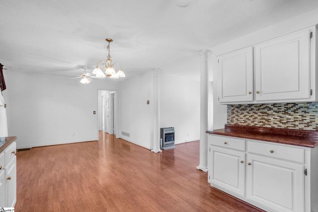 204 Parkdale Drive, Greenville, SC 29611