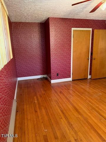 1202 Northwest Virginia Avenue, Norton, VA 24273