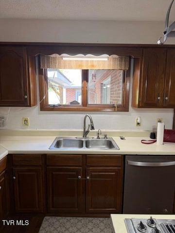 1202 Northwest Virginia Avenue, Norton, VA 24273
