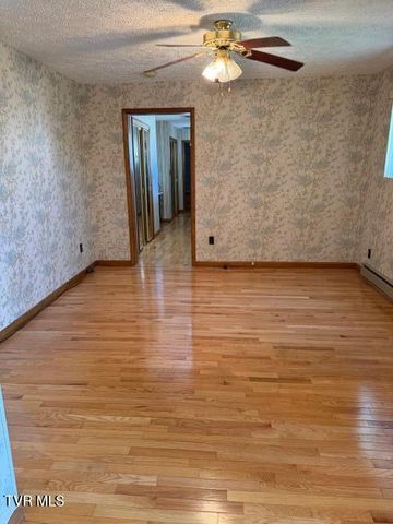 1202 Northwest Virginia Avenue, Norton, VA 24273