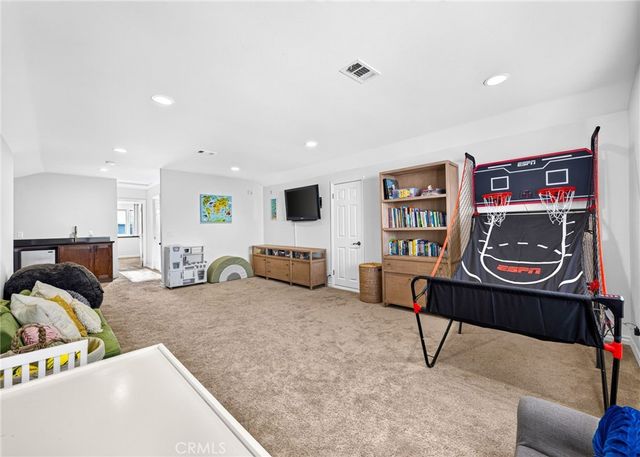 5291 Kenilworth, Huntington Beach, CA 92649
