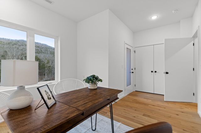 4148 Outpost Way, Chattanooga, TN 37419