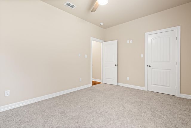 1481 W GAY AVE, Gladewater, TX 75647