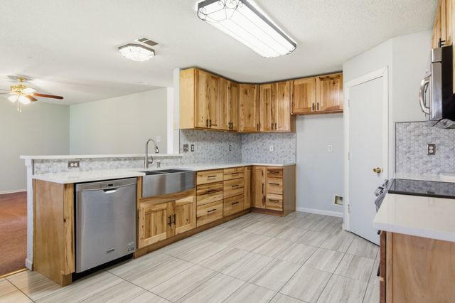 1001 Scenic Drive, Justin, TX 76247