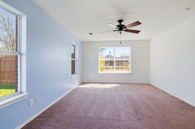 1001 Scenic Drive, Justin, TX 76247