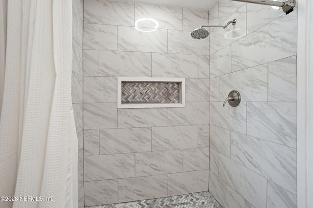 2018 ROSEWOOD Drive, Neptune Beach, FL 32266