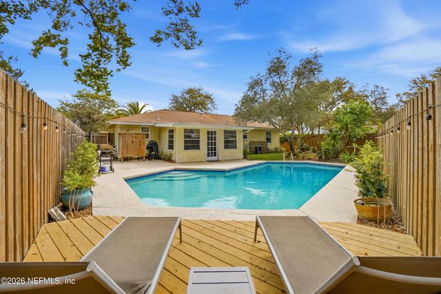 2018 ROSEWOOD Drive, Neptune Beach, FL 32266