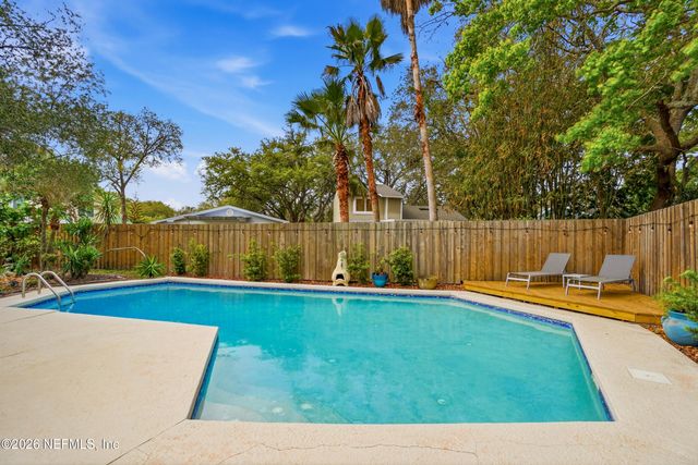 2018 ROSEWOOD Drive, Neptune Beach, FL 32266