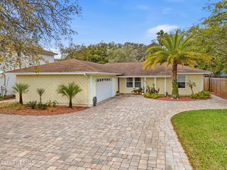 2018 ROSEWOOD Drive, Neptune Beach, FL 32266