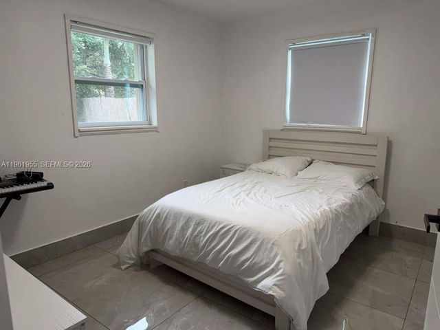 2121 N 57th Ter, Hollywood, FL 33021