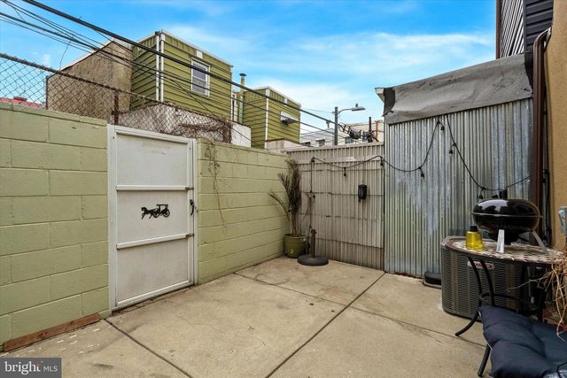 313 MERCY ST, Philadelphia, PA 19148