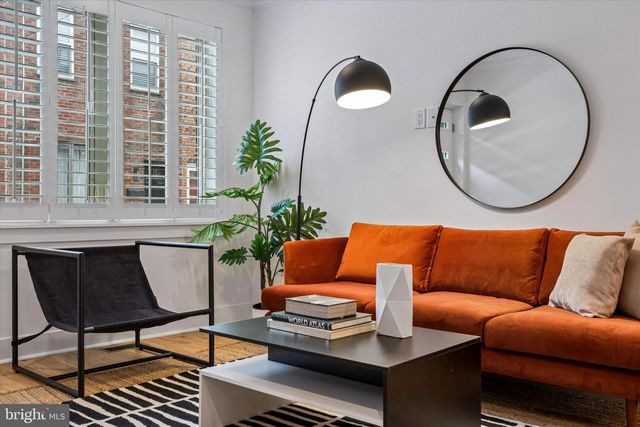 313 MERCY ST, Philadelphia, PA 19148