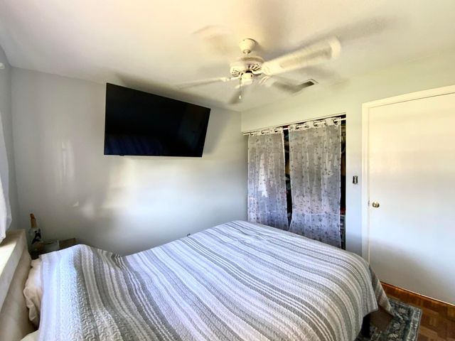 7922 SW 5th Street, North Lauderdale, FL 33068