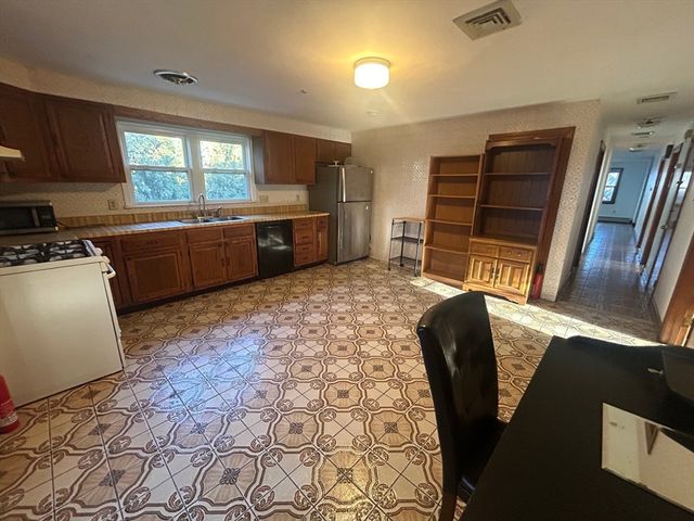 22 Norcross Street 1, Arlington, MA 02474