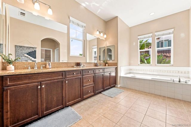3239 Sitio Tortuga, Carlsbad, CA 92009