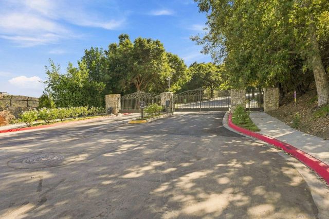 3239 Sitio Tortuga, Carlsbad, CA 92009