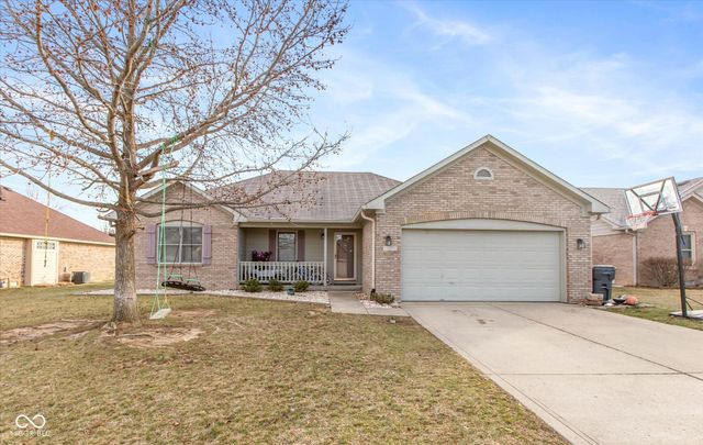 377 Savannah Drive, Greenwood, IN 46142