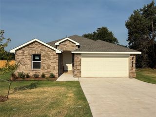 3421 Oak Ridge, Guthrie, OK 73044